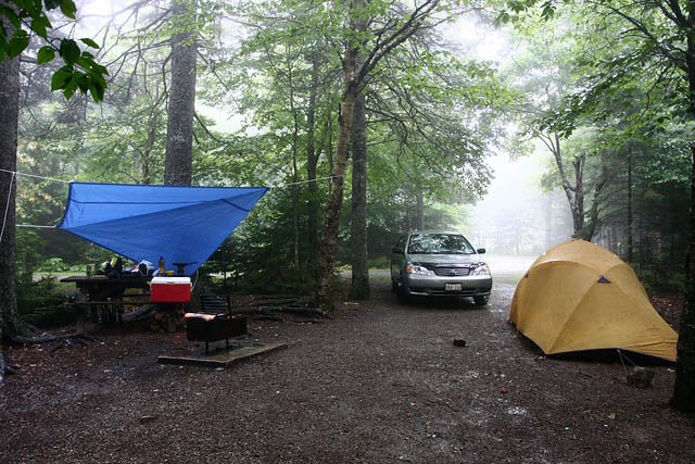 camping tarp setup