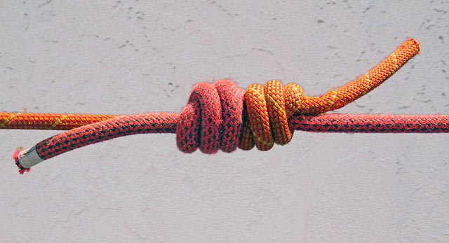 fishermans knot for tying two ropes together