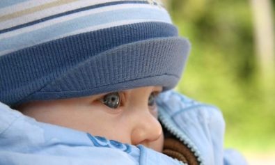 hiking with a baby in the cold