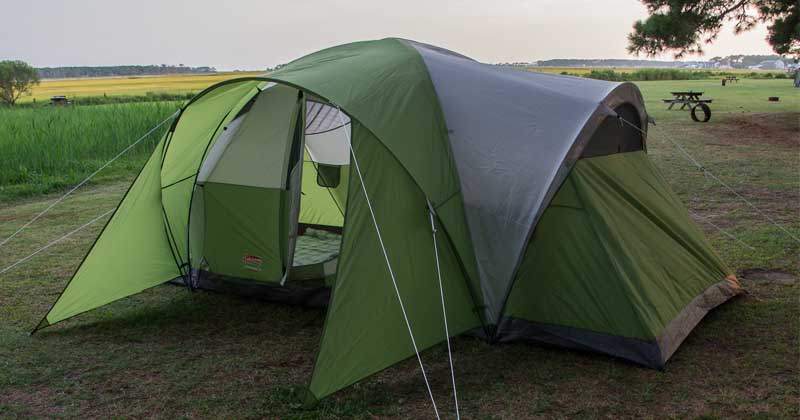 how big family tent