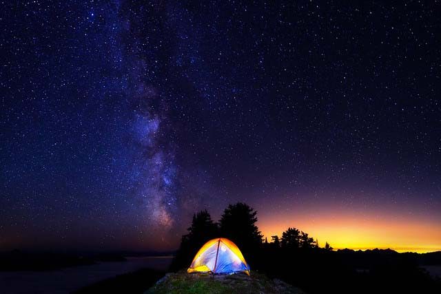 unsafe camping spot for lightning and wind